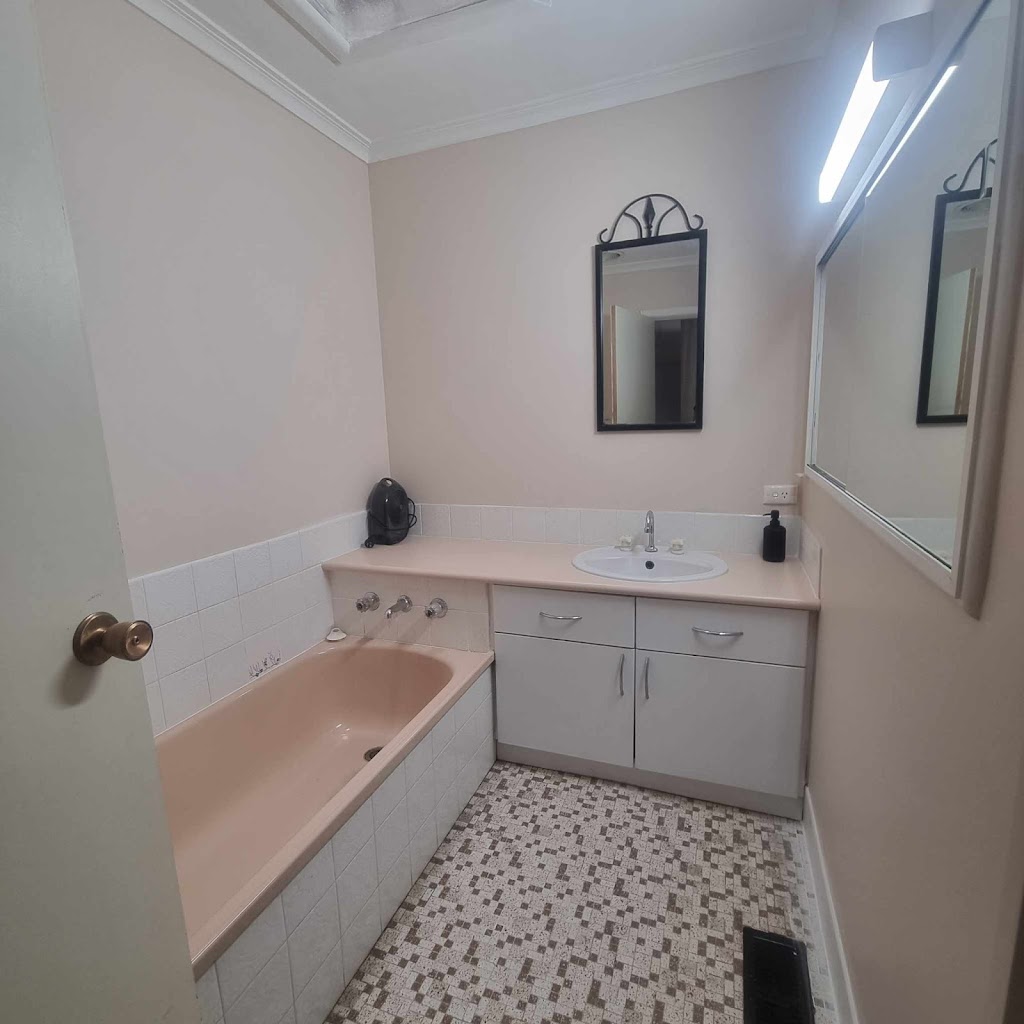 Ballarat Pink | 5 Eton St, Wendouree VIC 3355, Australia | Phone: 0429 828 431