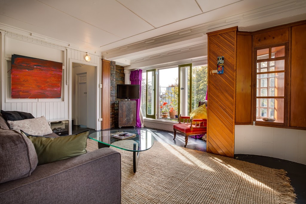 The Last Villa | lodging | 2A Nutgrove Ave, Sandy Bay TAS 7005, Australia | 0418122846 OR +61 418 122 846