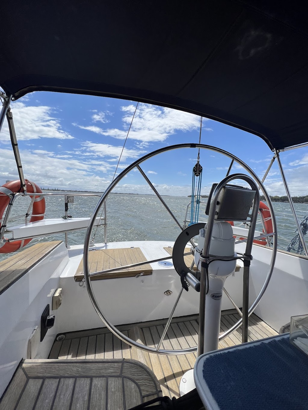 Champagne Sailing Cruises | 60 Seaworld Dr, Main Beach QLD 4217, Australia | Phone: 0412 794 643