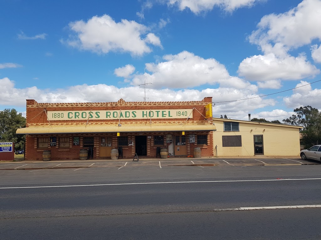 Cross Roads Hotel | bar | 1 Newell Hwy, Tomingley NSW 2869, Australia | 0268693219 OR +61 2 6869 3219