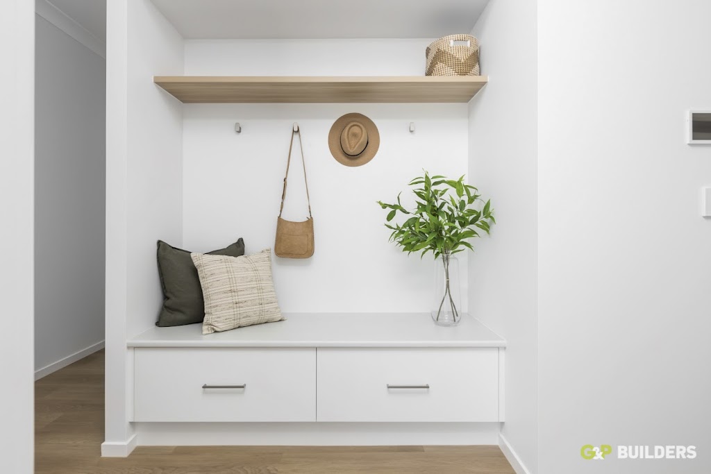 Reflections Vue by G&P Builders | 5 Stirling Dr, Kensington Grove QLD 4341, Australia | Phone: (07) 3463 9463