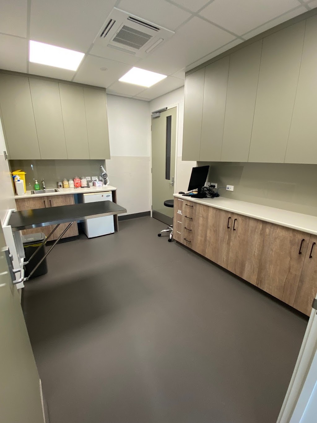 Valley Veterinary Surgery - Marian | 3 Hadley St, Marian QLD 4753, Australia | Phone: (07) 4914 2404