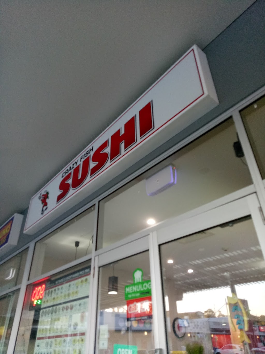 Crazy Fish Sushi Bar | 97 Flockton St, Everton Park QLD 4053, Australia | Phone: (07) 3353 8919