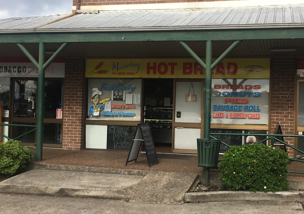 Minchinbury Hot Bread | bakery | 38 Minchin Dr, Minchinbury NSW 2770, Australia | 0298329654 OR +61 2 9832 9654