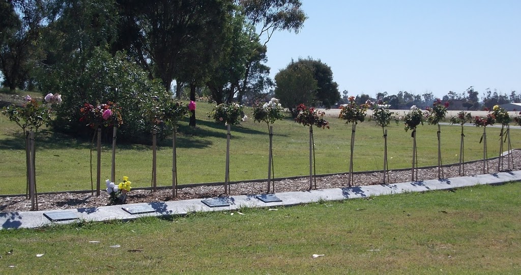 Deniliquin Lawn Cemetery | Cemetery Rd, Deniliquin NSW 2710, Australia