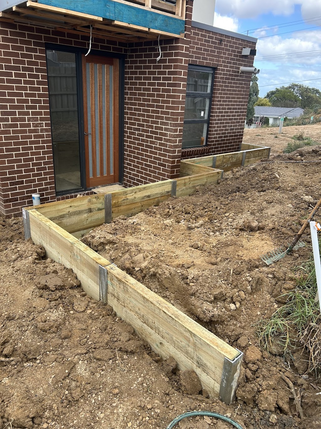 Timberline Fencing & Landscapes | 22 Donday Ct, Pakenham VIC 3810, Australia | Phone: 0422 460 350