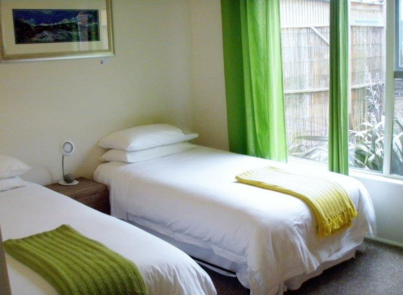 Bicheno Accommodation | 18632 Tasman Hwy, Bicheno TAS 7215, Australia | Phone: (03) 6375 1177