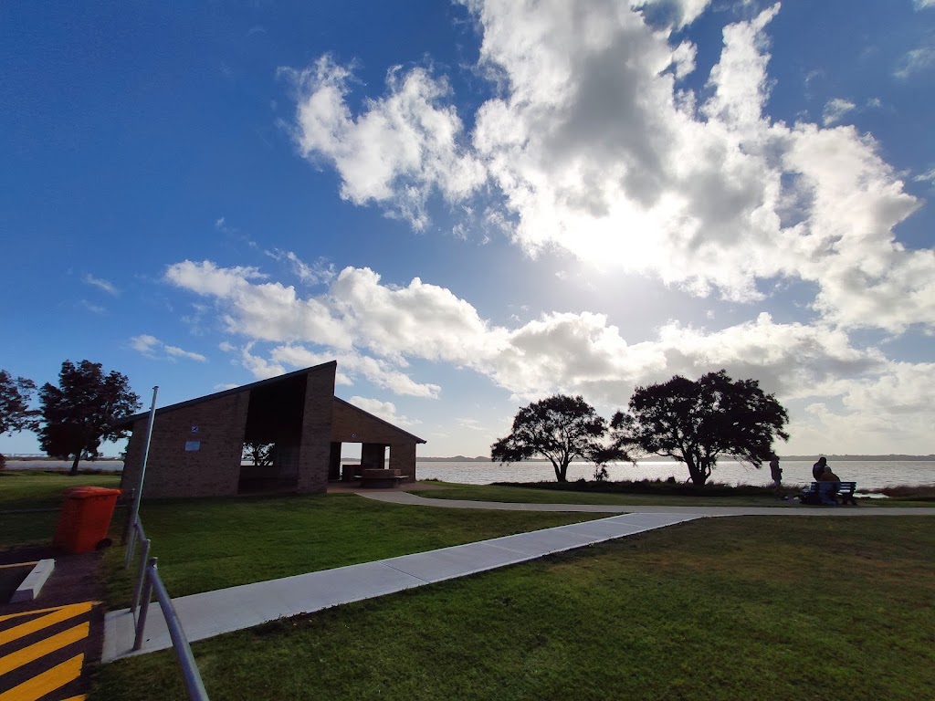 Leschenault Waterways Discovery Centre & Jetty Walk | 187 Old Coast Rd, Australind WA 6233, Australia | Phone: (08) 9796 0122