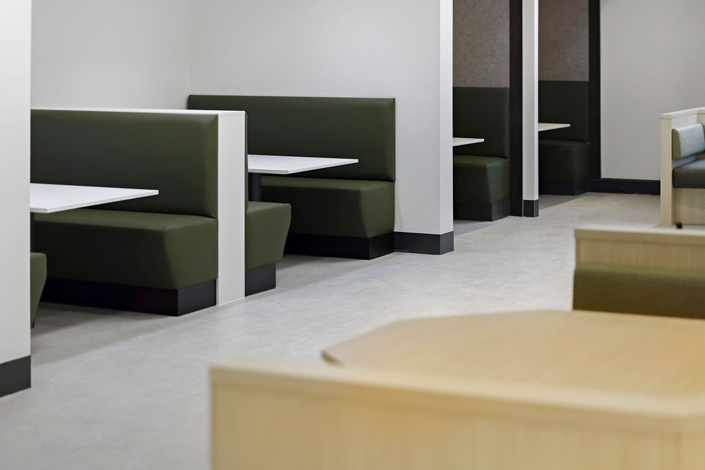 OnlyFloors | 251 Bourkes Creek Rd, Pakenham Upper VIC 3810, Australia | Phone: 0421 949 566