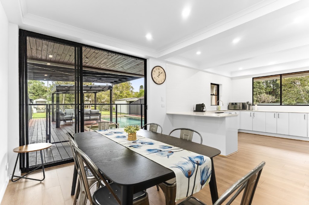 Prime Host: Modern Lakehouse Haven | 16 Wingfield St, Windermere Park NSW 2264, Australia | Phone: 0460 830 837