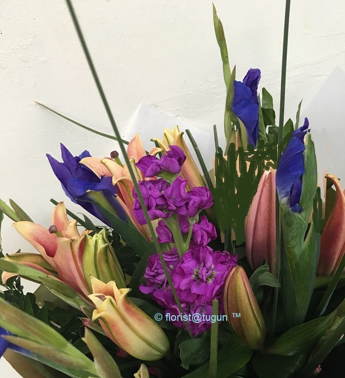Florist @ tugun | florist | 38 Monash St, Tugun QLD 4224, Australia | 0424211301 OR +61 424 211 301