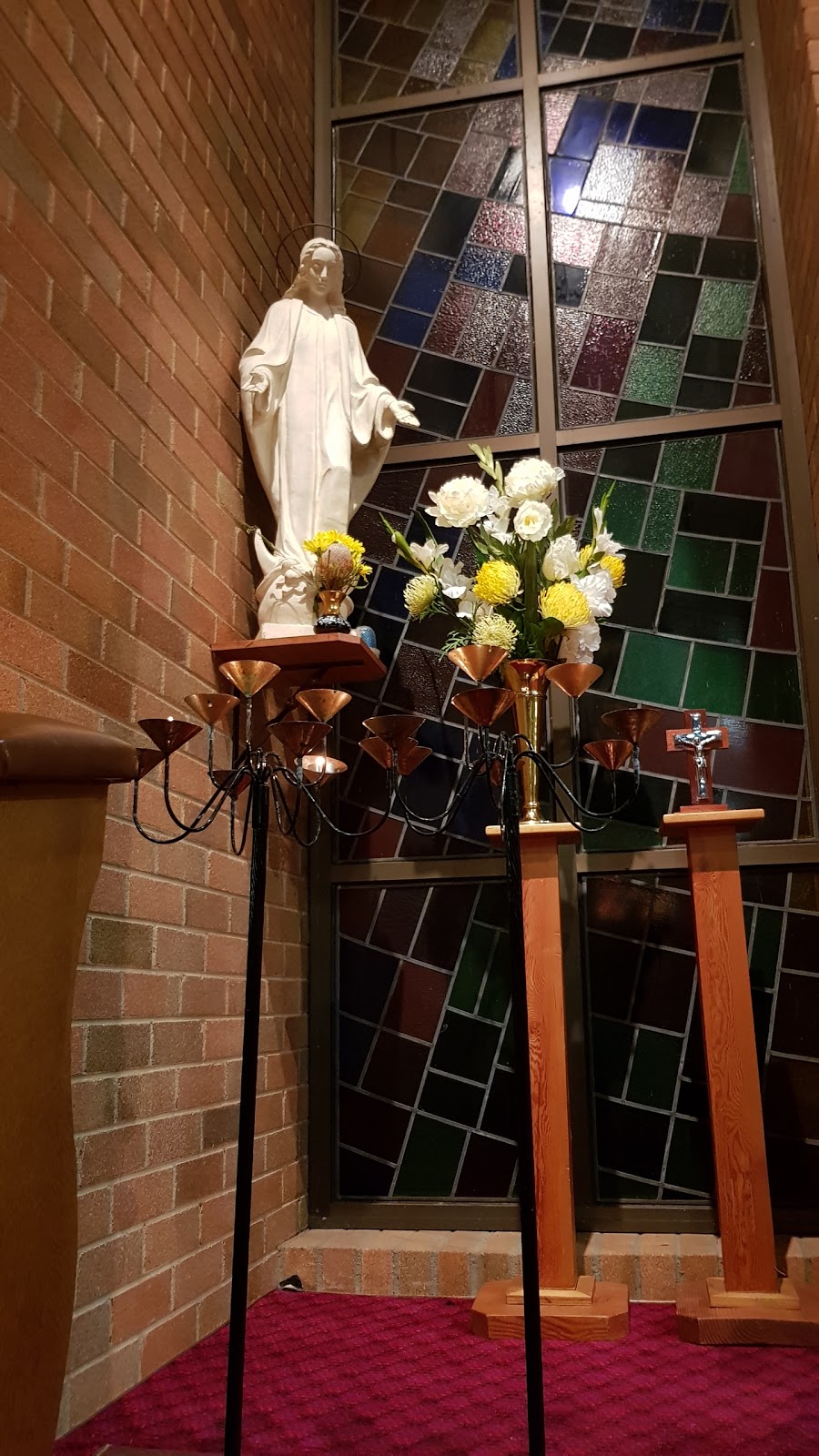 St. Brigids Catholic Church | 2 Bancroft St, Dickson ACT 2602, Australia | Phone: (02) 6248 5472