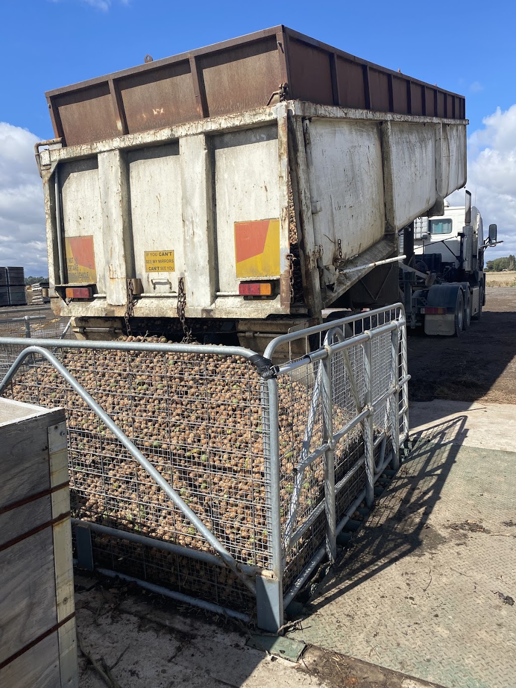 Kershaw’s Transport and Pallet Racking | 7 Howell Ln, Myrtleford VIC 3737, Australia | Phone: 0414 521 607