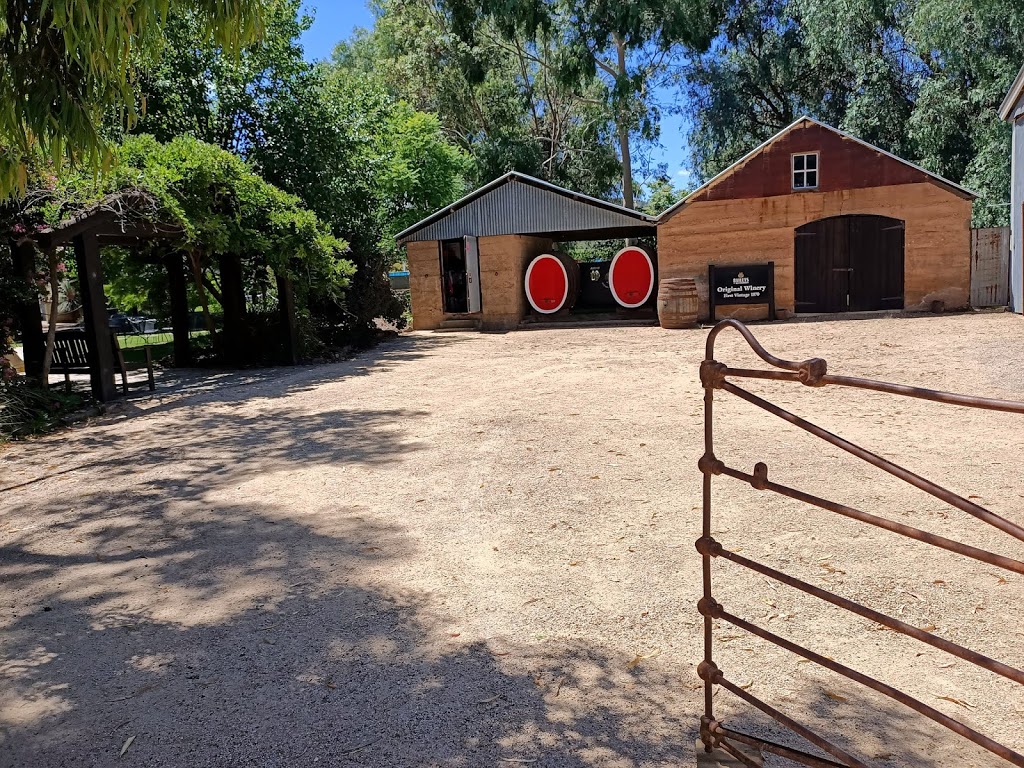 Baileys of Glenrowan | tourist attraction | 779 Taminick Gap Rd, Glenrowan VIC 3675, Australia | 0357661600 OR +61 3 5766 1600