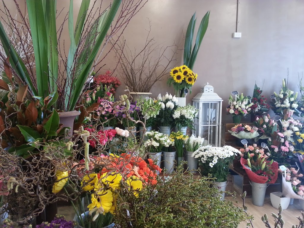 Full On Flowers | 19 Military Rd, Avondale Heights VIC 3034, Australia | Phone: (03) 9318 8424