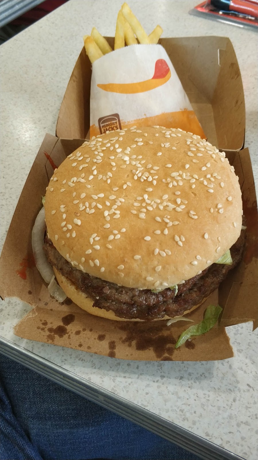 Hungry Jacks Burgers Dandenong | 2-4 Stud Rd, Dandenong VIC 3175, Australia | Phone: (03) 9706 8113