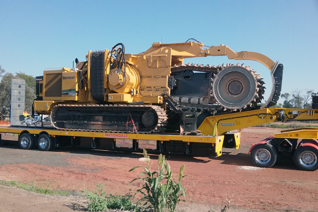 Masondale Heavy Haulage |  | 107 Tin Can Bay Rd, Victory Heights QLD 4570, Australia | 0429793177 OR +61 429 793 177