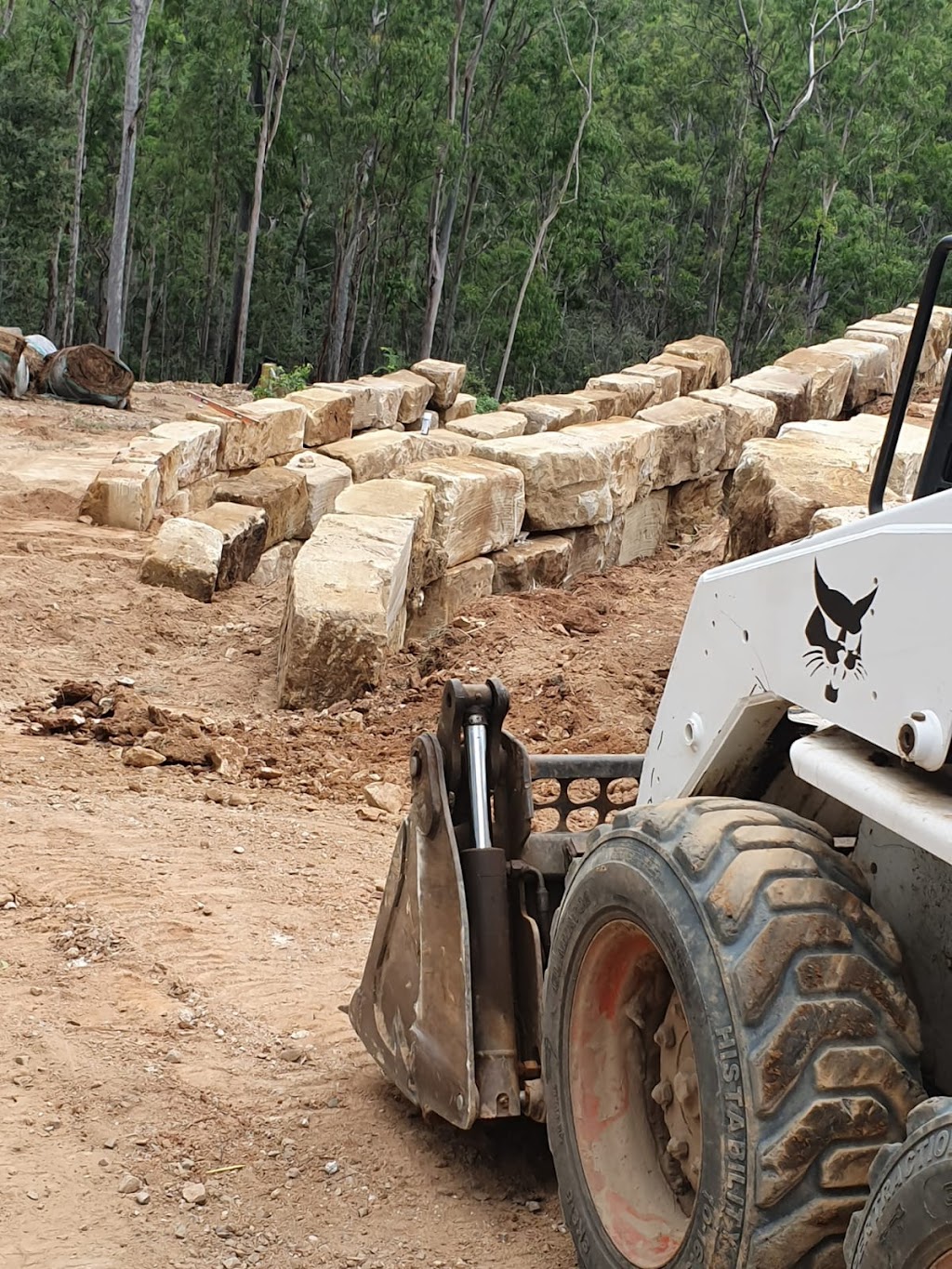 One Man Band Bobcat & Tipper | 1922 Forest Hill Fernvale Rd, Mount Tarampa QLD 4311, Australia | Phone: 0473 873 340