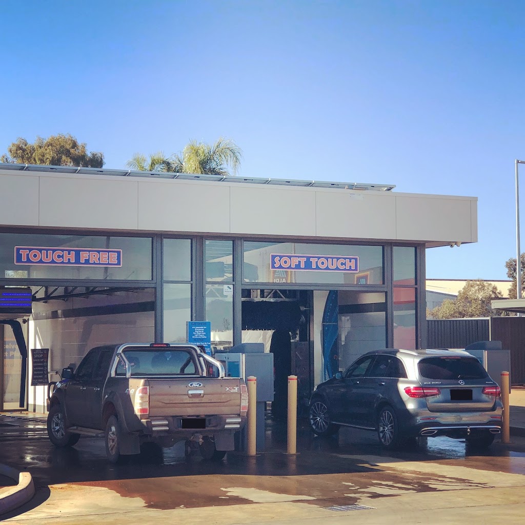 Nu Wave Car Wash | car wash | 75 Jondaryan Ave, Griffith NSW 2680, Australia | 0269648036 OR +61 2 6964 8036