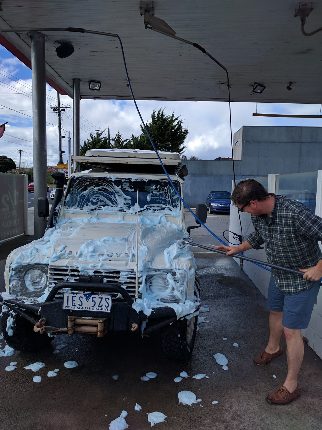 Yarraville Carwash | car wash | 315-321 Somerville Rd, Yarraville VIC 3013, Australia | 0475003193 OR +61 475 003 193