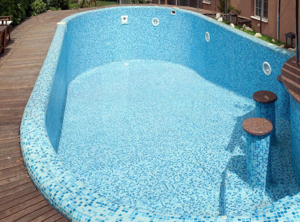 Brisbane Pool Cleaning Professionals |  | 16 Christian St, Clayfield QLD 4011, Australia | 0730640636 OR +61 7 3064 0636