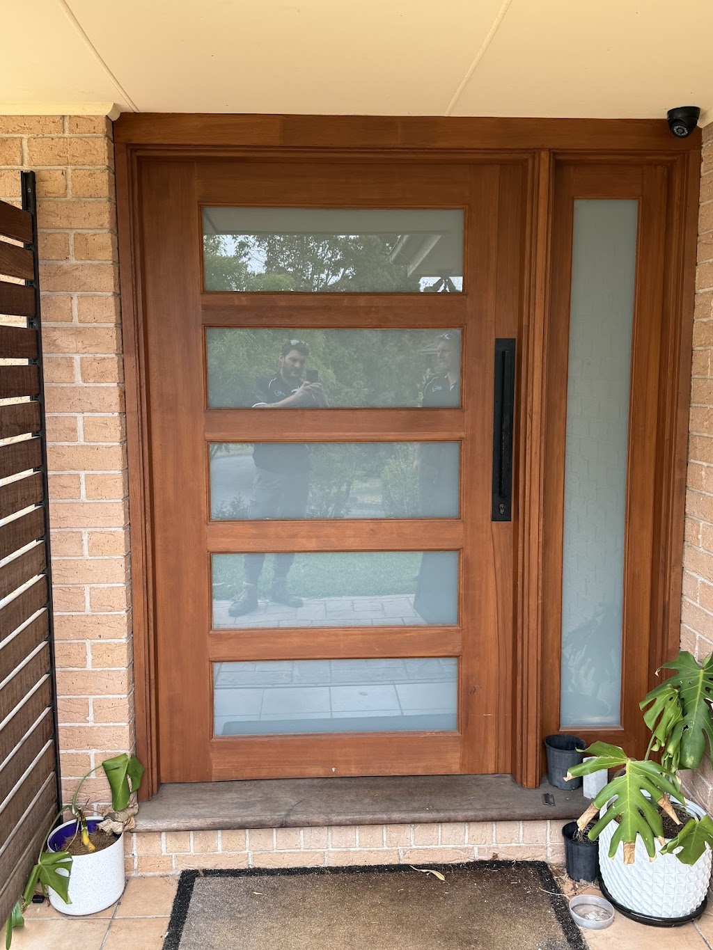 JSBL Security Screens and Doors | Unit 10/3 Fairmile Cl, Charmhaven NSW 2263, Australia | Phone: 0405 405 844