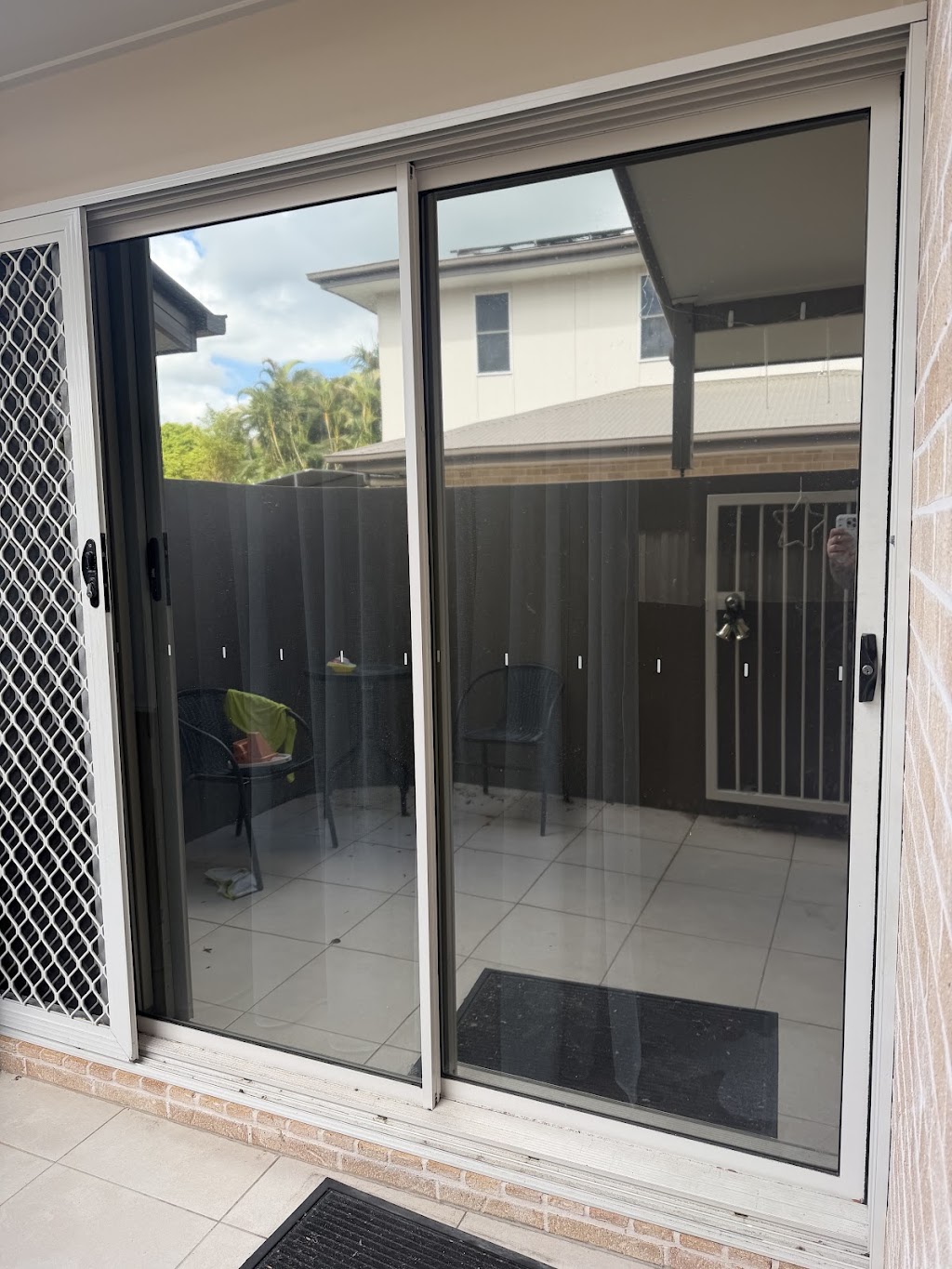Tinted Vision | Pineapple Pl, Glass House Mountains QLD 4518, Australia | Phone: 0432 897 529