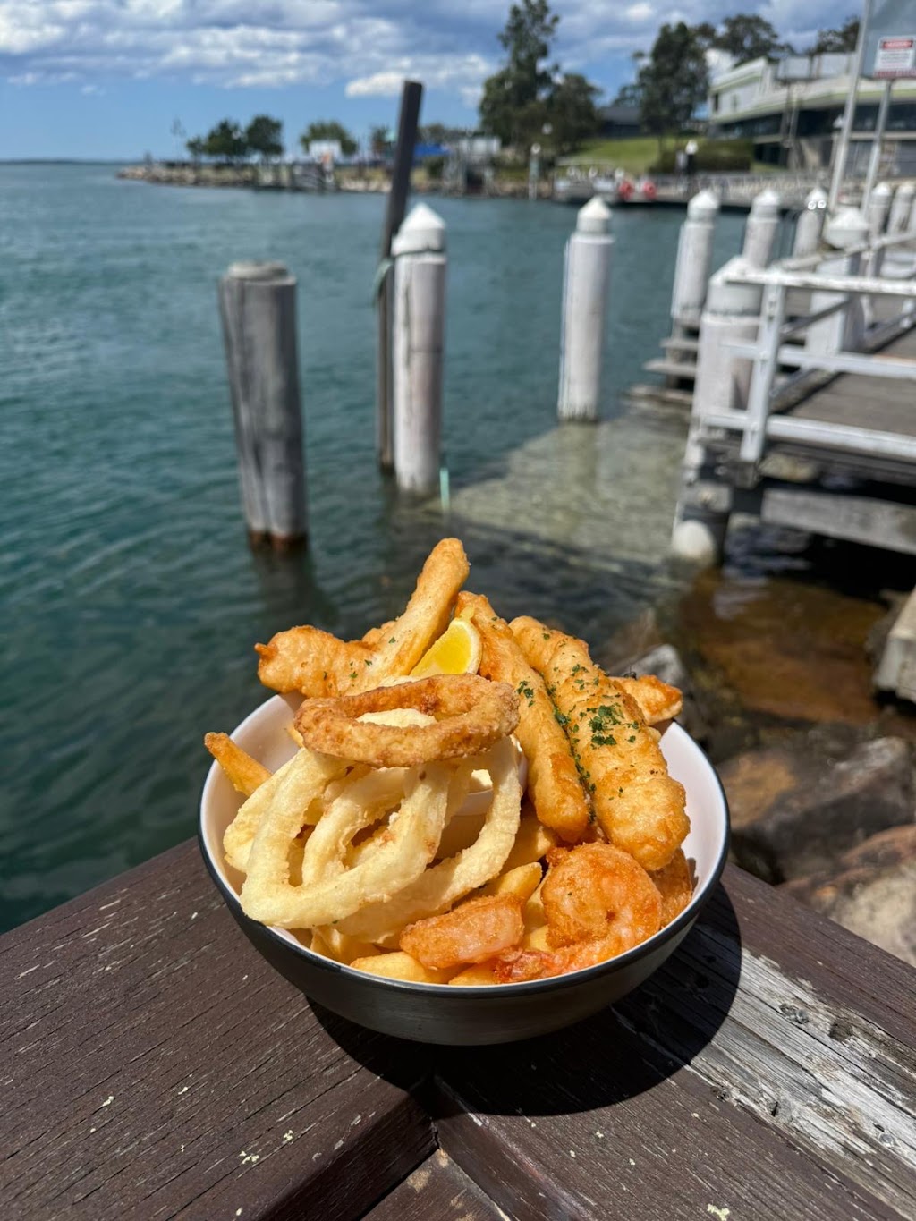 The Fishermens Wharf Huskisson | 15 Field St, Huskisson NSW 2540, Australia | Phone: (02) 4441 6964