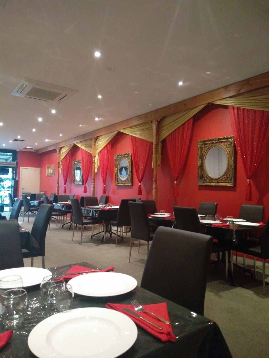 Lakeside Indian Restaurant | 92-94 Belmore St, Yarrawonga VIC 3730, Australia | Phone: (03) 5744 3717