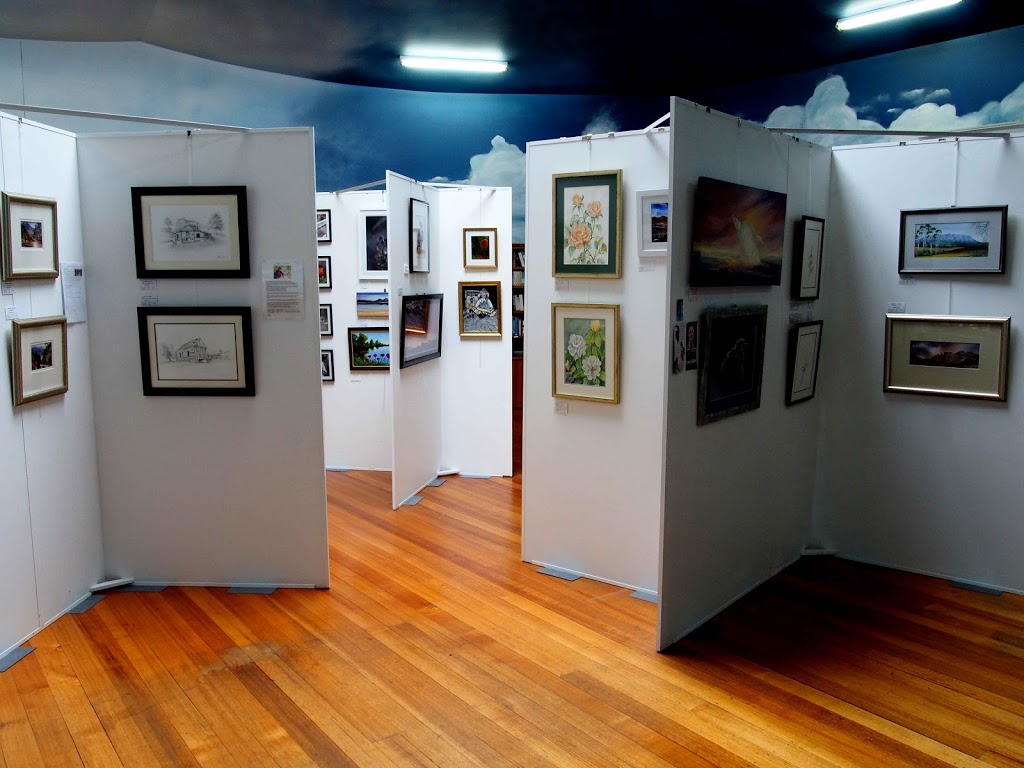 Pioneer Gallery (Working Art Space Sheffield) | Inside Information Centre, 5a Pioneer Cres, Sheffield TAS 7306, Australia | Phone: 0414 797 052