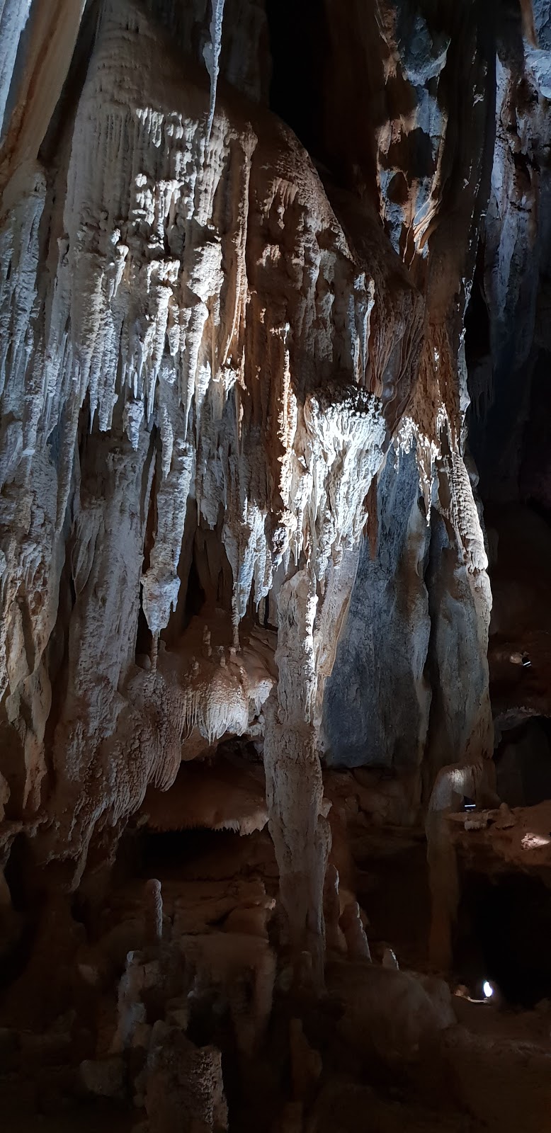 Mungana Caves | Chillagoe QLD 4871, Australia | Phone: (07) 4094 7111