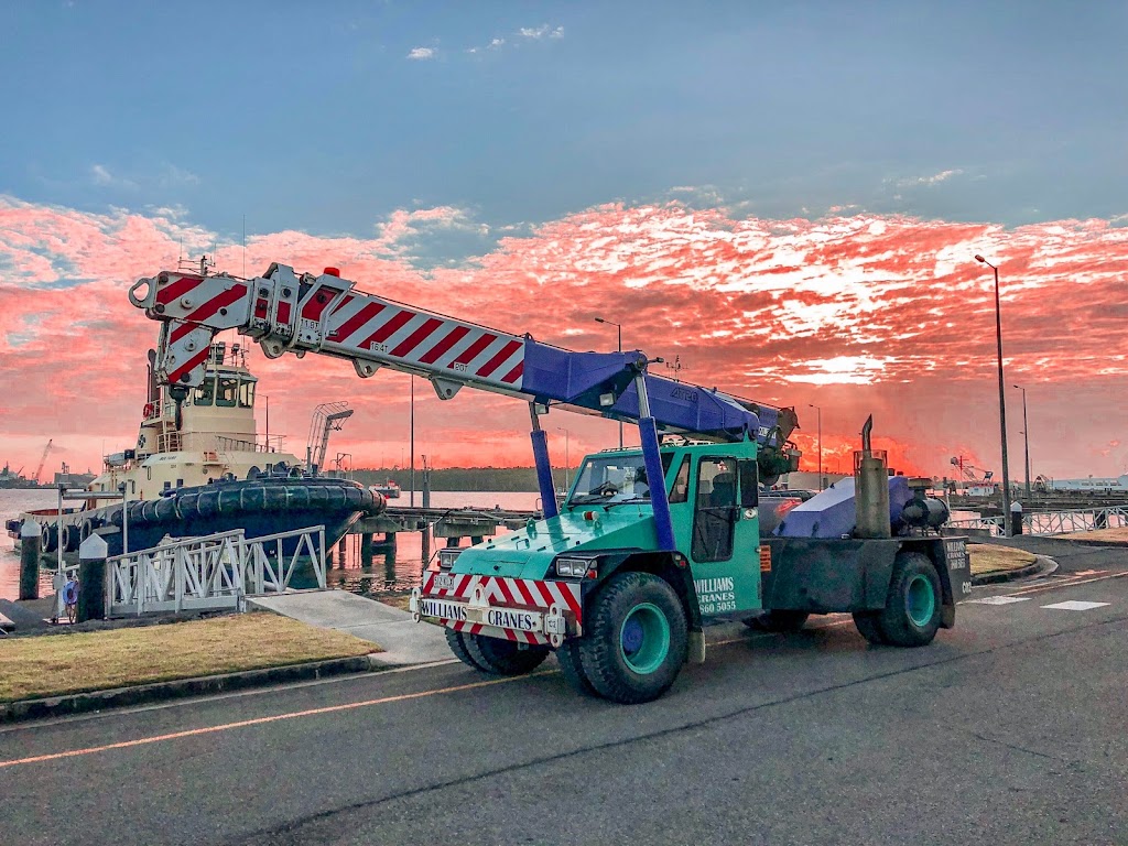 Williams Cranes & Rigging PTY LTD | 86 Brownlee St, Pinkenba QLD 4008, Australia | Phone: (07) 3860 5055