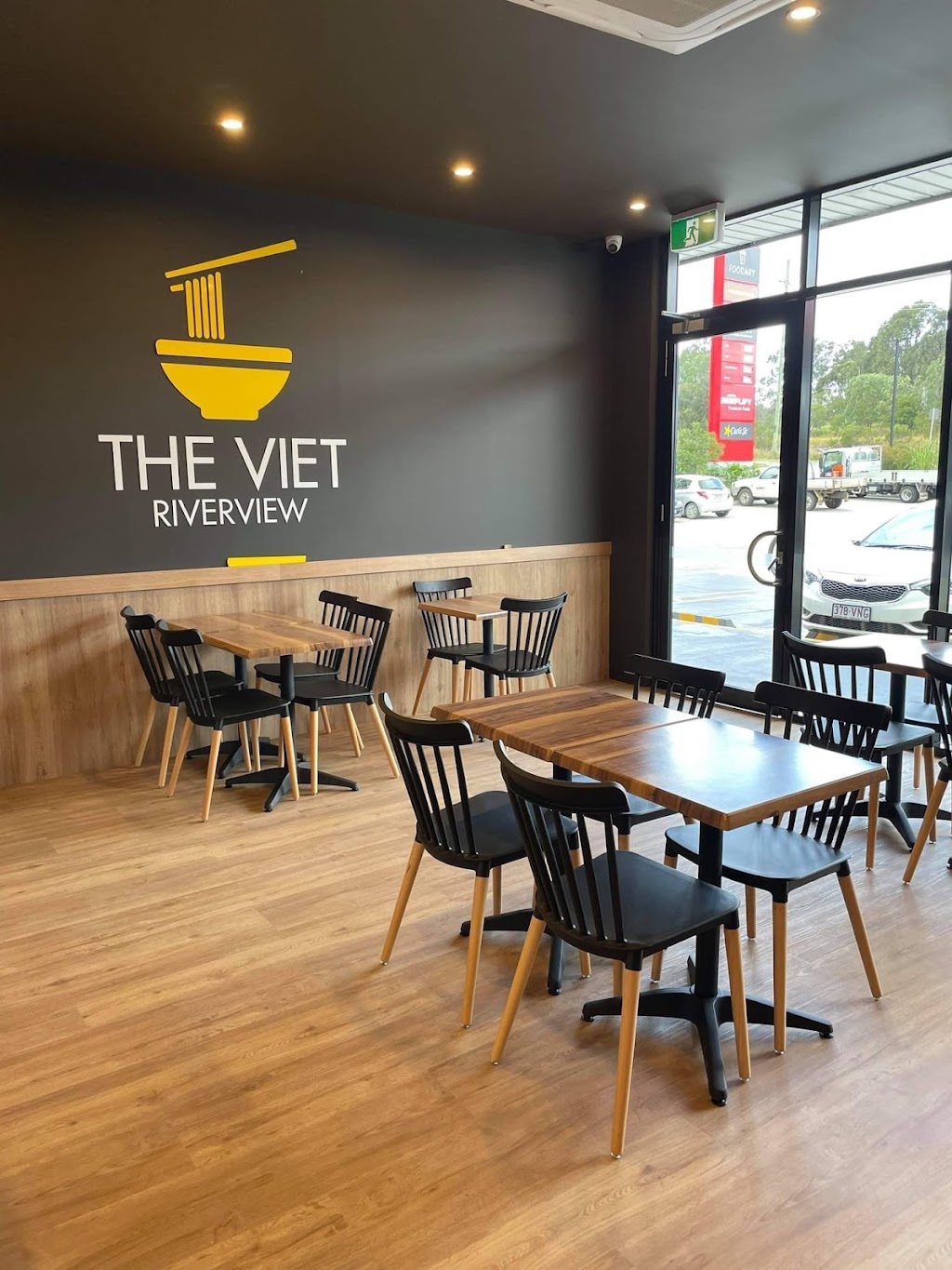 The Viet Riverview | restaurant | 209 Westphalen Dr, Riverview QLD 4303, Australia | 0451308778 OR +61 451 308 778