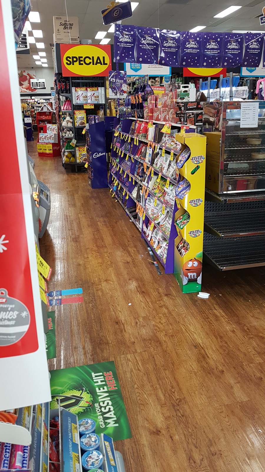 IGA X-press | supermarket | Wallarah Rd & Walker Avenue, Kanwal NSW 2259, Australia | 0243924522 OR +61 2 4392 4522