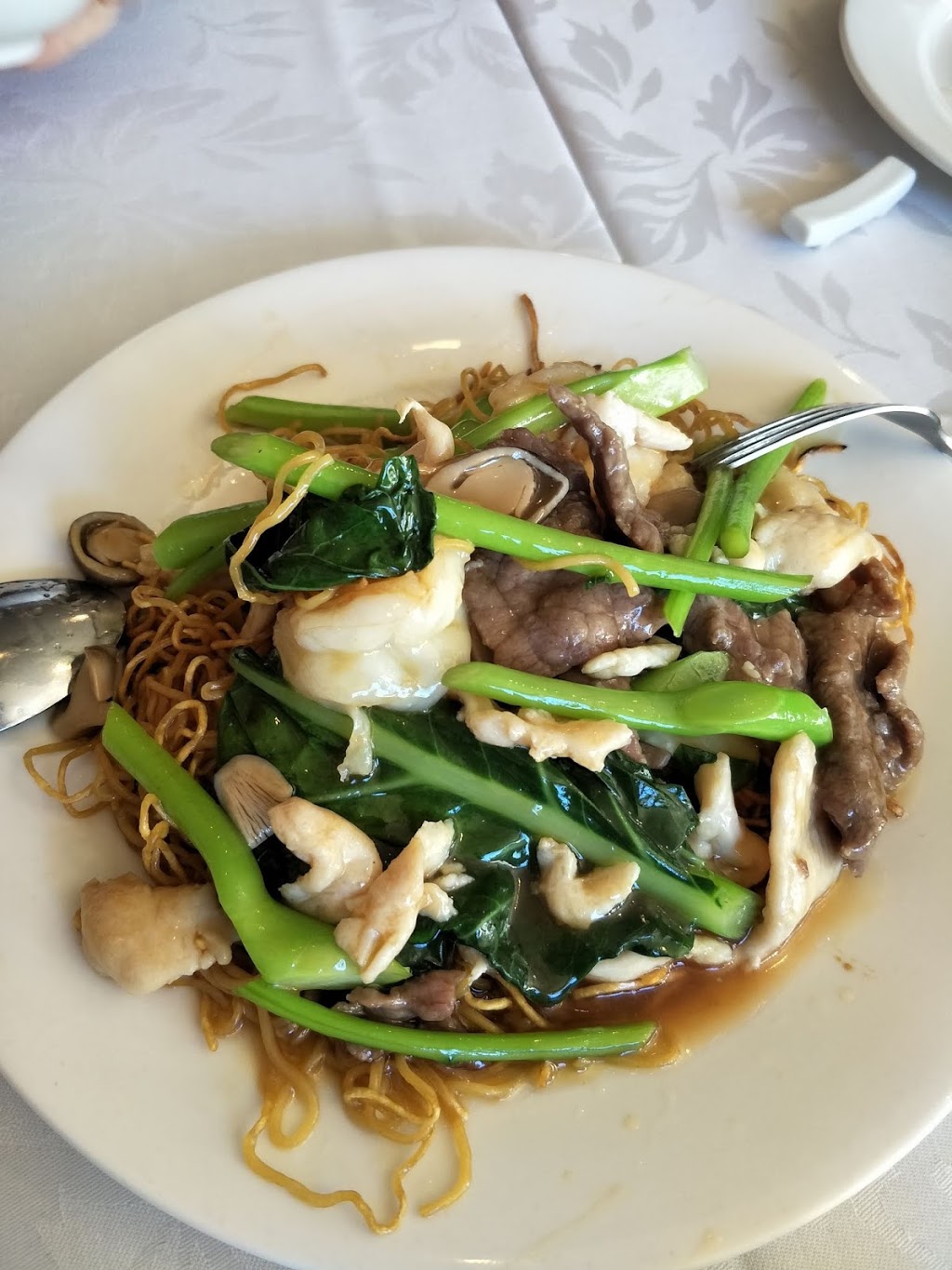 East Chinese Restaurant | 8/1 Macquarie St, Sydney NSW 2000, Australia | Phone: (02) 9252 6868