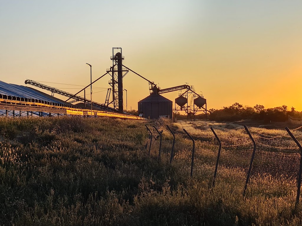 Hoadley Haulage & Hire | 37 Jury Rd, Mypolonga SA 5254, Australia | Phone: 0428 638 178