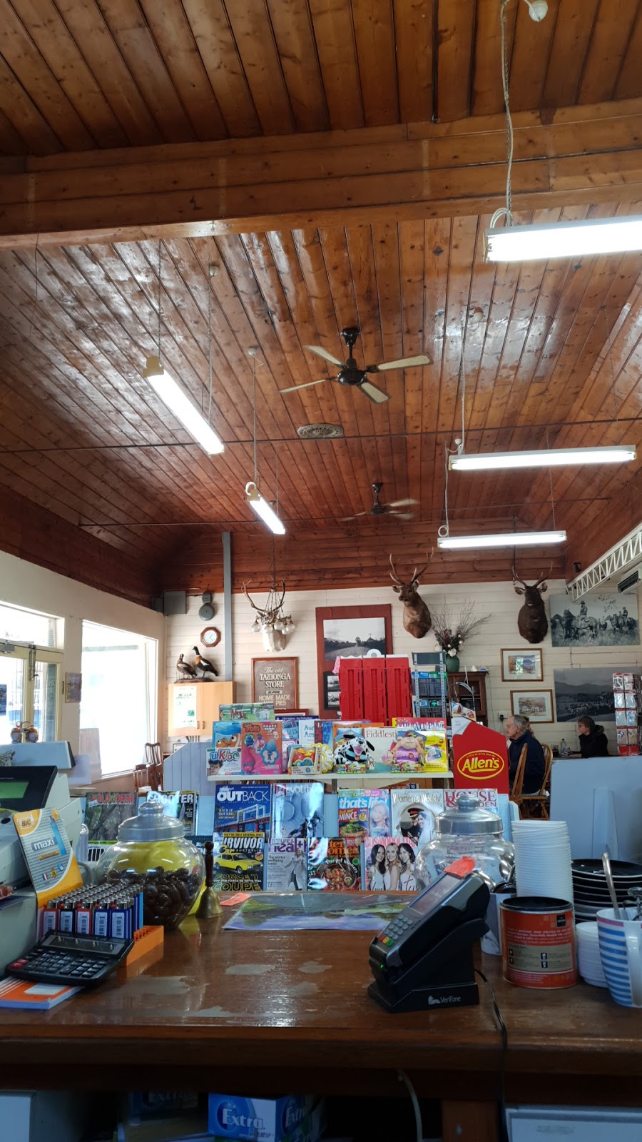 Old Tawonga Store | store | 52 Kiewa Valley Highway, Tawonga VIC 3697, Australia | 0357541667 OR +61 3 5754 1667