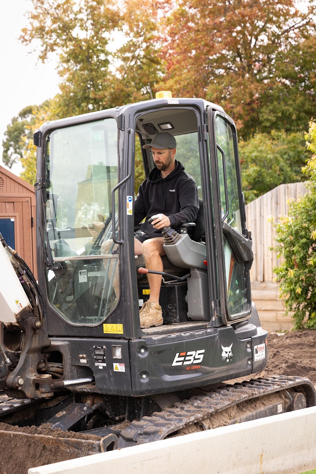 Red Earth Developments Australia | 6 McGlone St, Mitcham VIC 3132, Australia | Phone: 0418 546 100