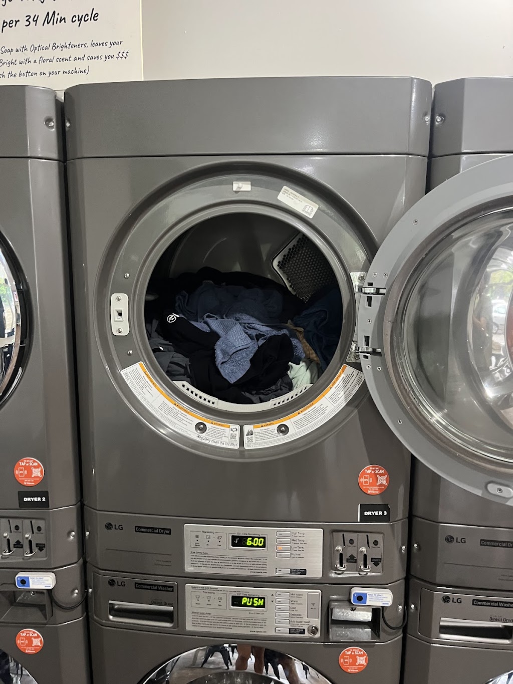 Pure Laundry Lounge | 54 Downie Ave, Bucasia QLD 4750, Australia | Phone: 0488 867 355
