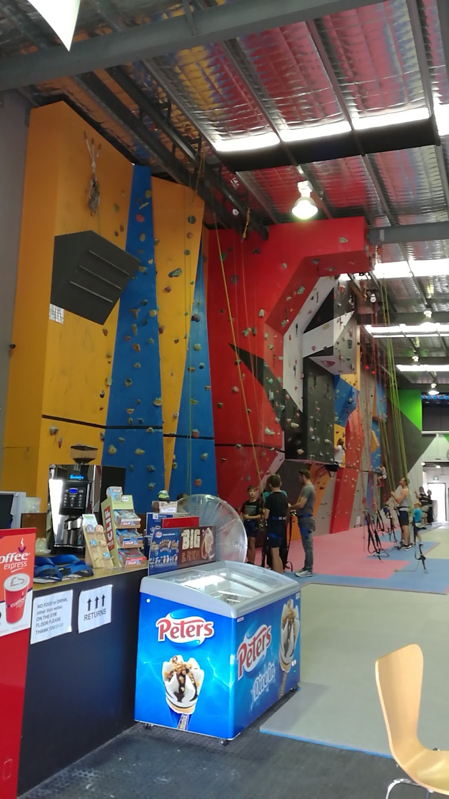 Mandurah Indoor Rock Climbing | gym | 3/12 Thornborough Rd, Greenfields WA 6210, Australia | 0895817465 OR +61 8 9581 7465