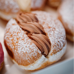 Kiwi Donuts Bringelly | 657 The Northern Rd, Bringelly NSW 2556, Australia | Phone: (02) 7251 8200