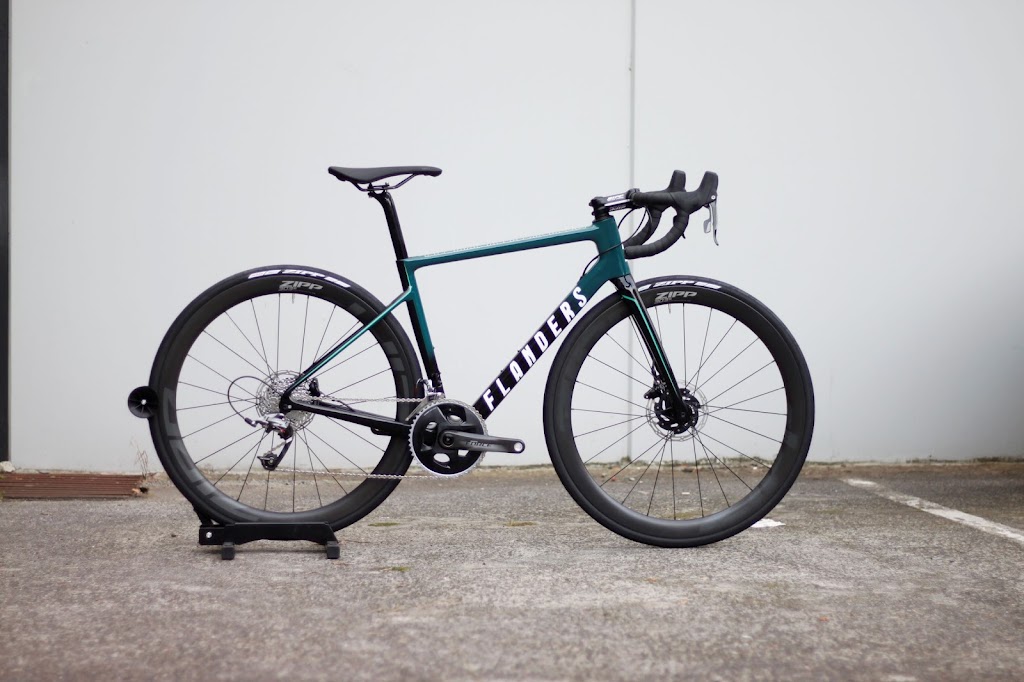 Service Course Bicycle Studio and Bike Hire | 3 Nicholson St, Porepunkah VIC 3740, Australia | Phone: 0419 149 323