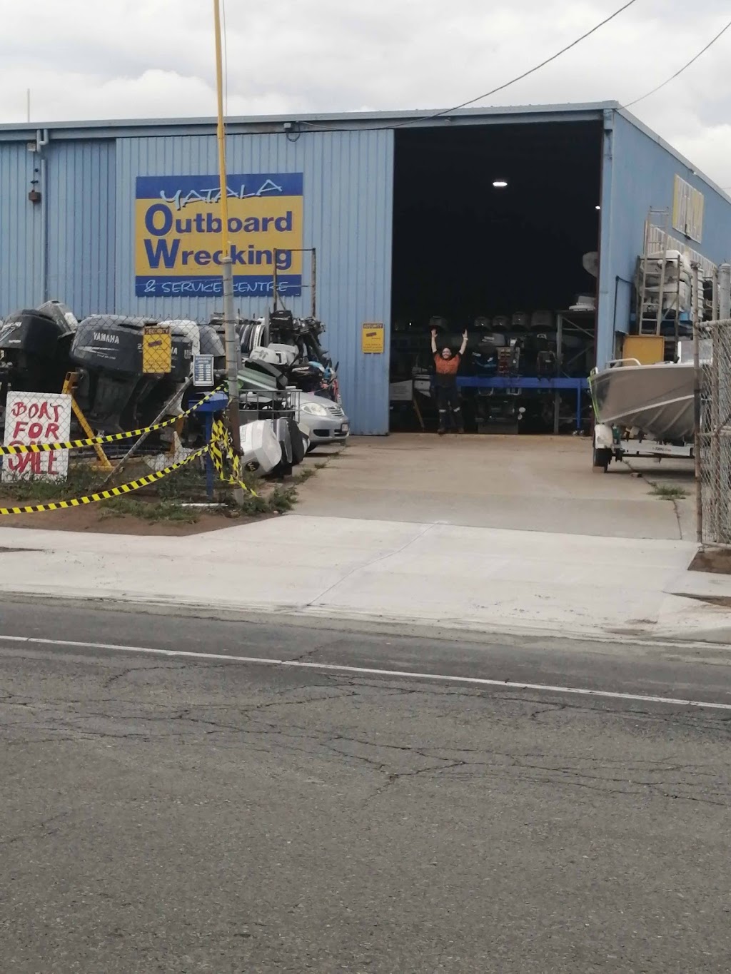 Yatala Outboard Wrecking | store | 7 Old Pacific Hwy, Yatala QLD 4207, Australia | 0738072488 OR +61 7 3807 2488