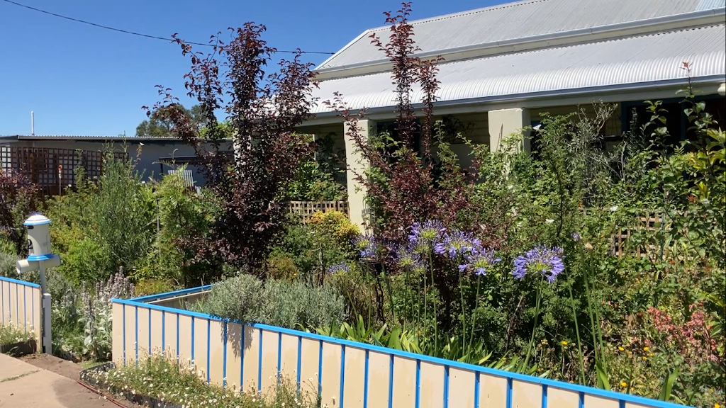 Natural Living and Being | 32 Fisher St, Stawell VIC 3380, Australia | Phone: 0437 523 901