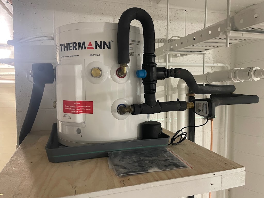 00PLUMB | 165 Mintern Rd, Tynong North VIC 3813, Australia | Phone: 0412 028 585