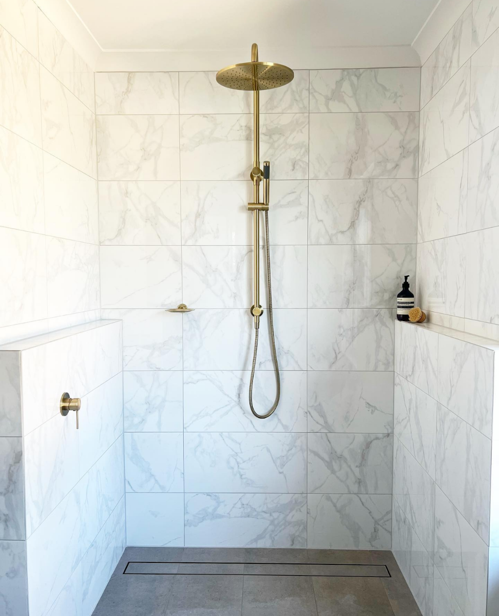 Integrity One Tiling | Sleepy Hollow Rd, Sleepy Hollow NSW 2483, Australia | Phone: 0448 021 757