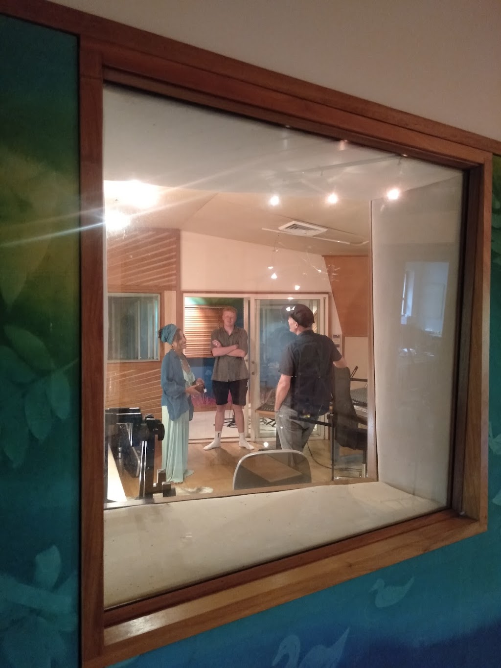 Mix Artist Studio | Left Bank Rd, Mullumbimby NSW 2482, Australia | Phone: 0404 768 986