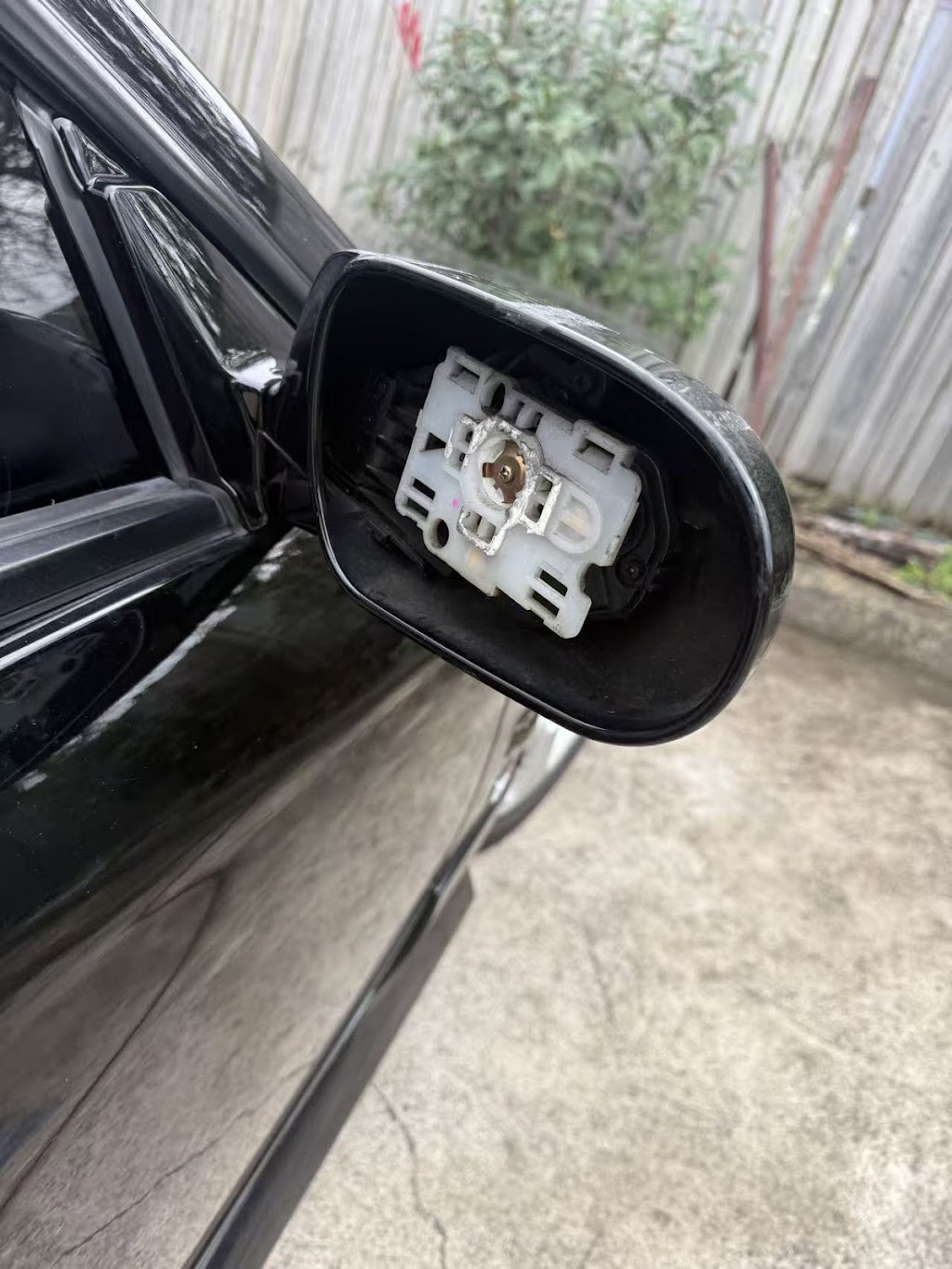 Car Mirror Specialist | 1B Bellfrog St, Greenacre NSW 2190, Australia | Phone: 0494 689 213