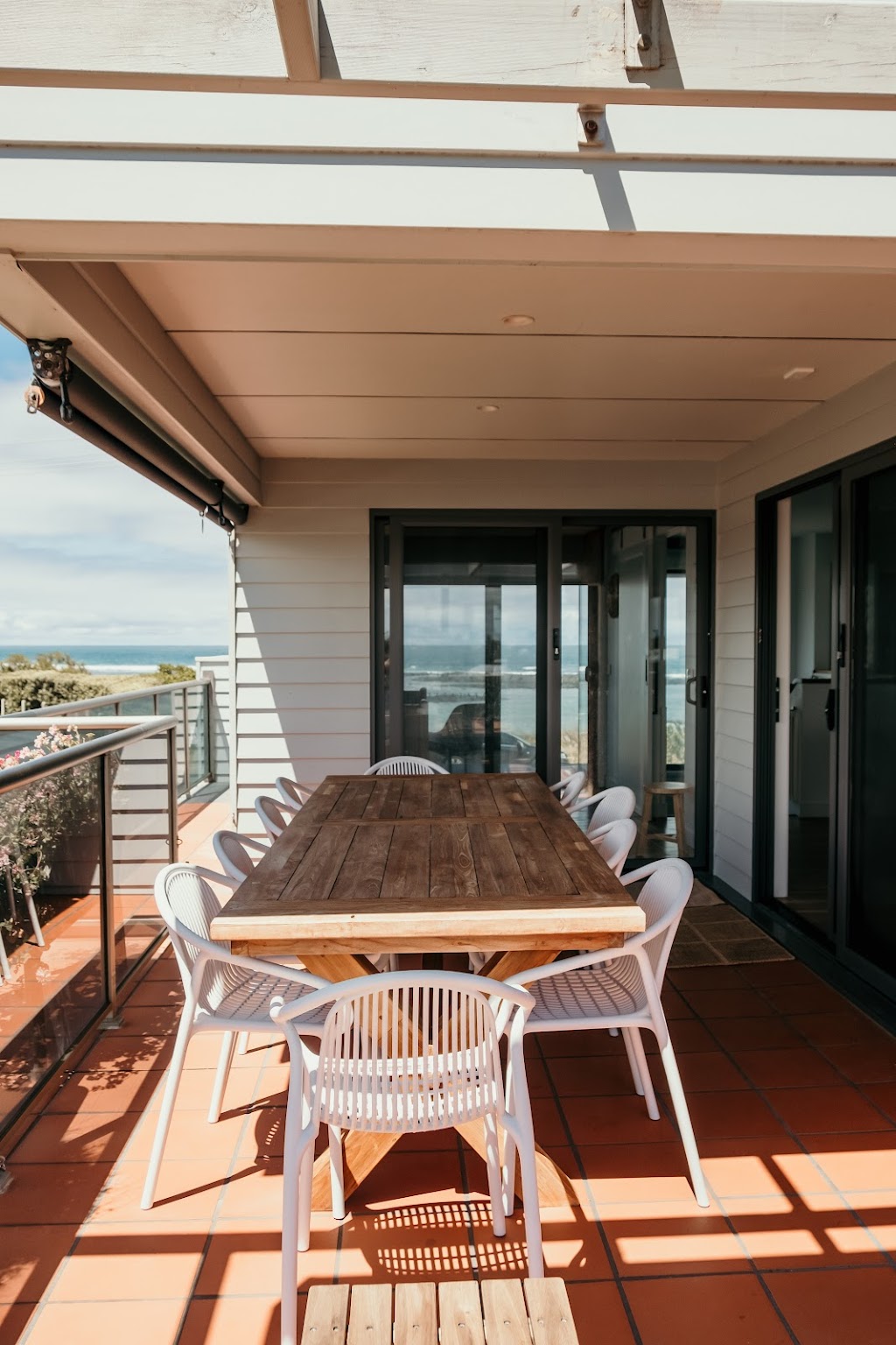 Ocean Sands Beach Front House | 8 Ocean Dr, Port Fairy VIC 3284, Australia | Phone: 0438 327 986