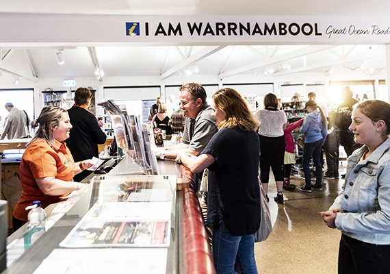 Warrnambool Visitor Information Centre | travel agency | 89 Merri St, Warrnambool VIC 3280, Australia | 0355594620 OR +61 3 5559 4620